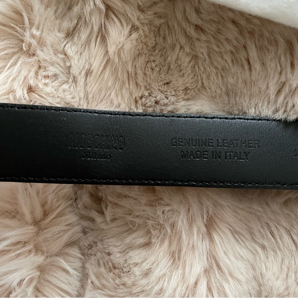 Moschino Couture Black Leather W Gold Textured Logo Belt Size 48 Waist 28-32 - Picture 9 of 16